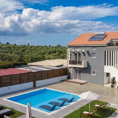 G-ammos 5 Star By Elite Apartman Tragáki