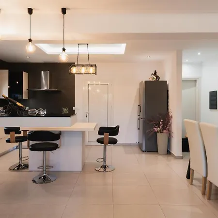 G-ammos 5 Star By Elite Apartamento *